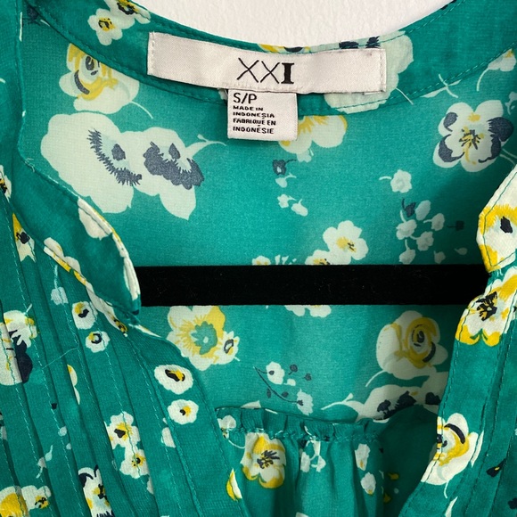 Maternity Tops - Picture 4 of 12